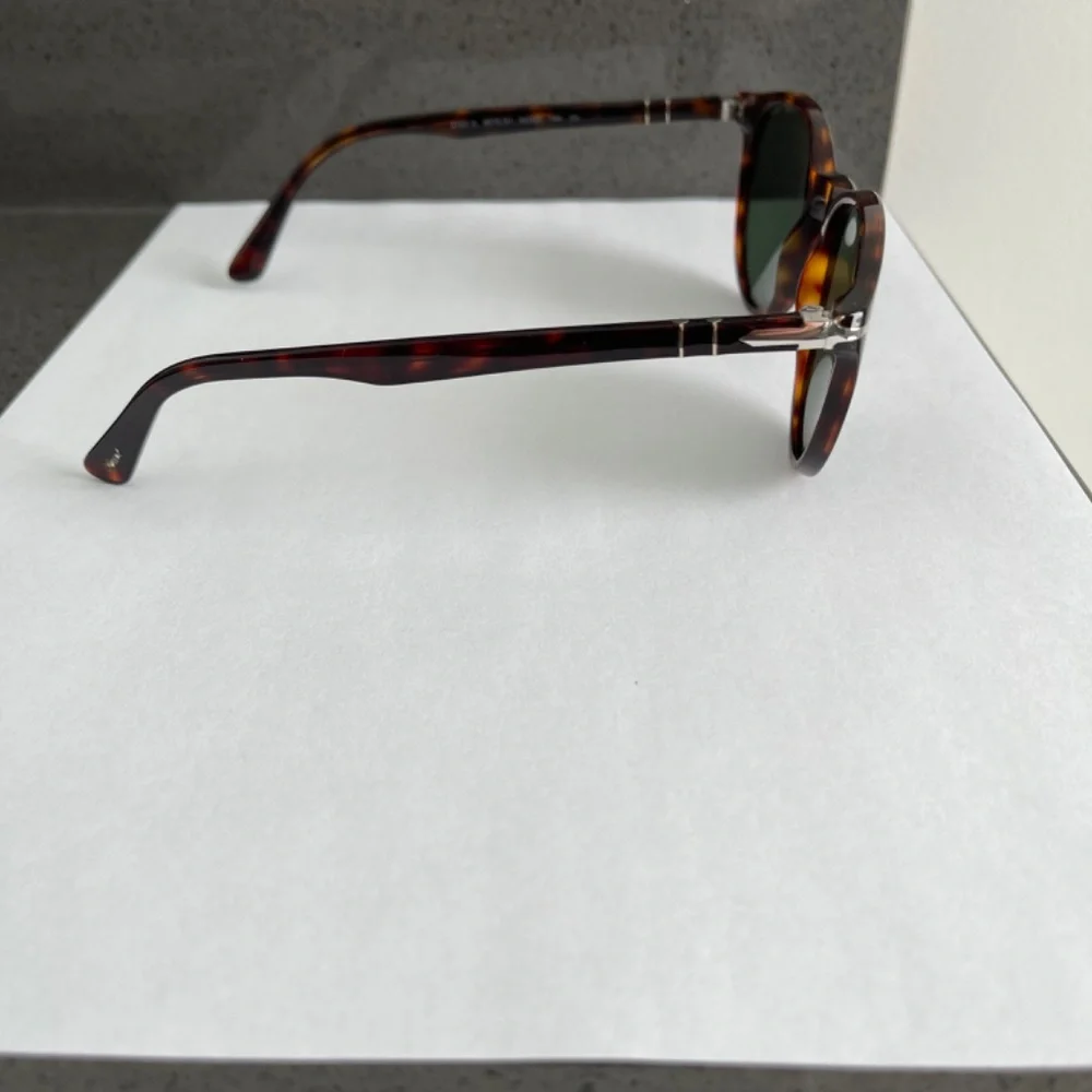 Brand New - Persol PO3152S  52mm Dark Tortoise / Grey Lenses New Sunglasses - Picture 9 of 13